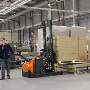 Toyota Geri Çekilebilir Asansör İstifleme Makineleri